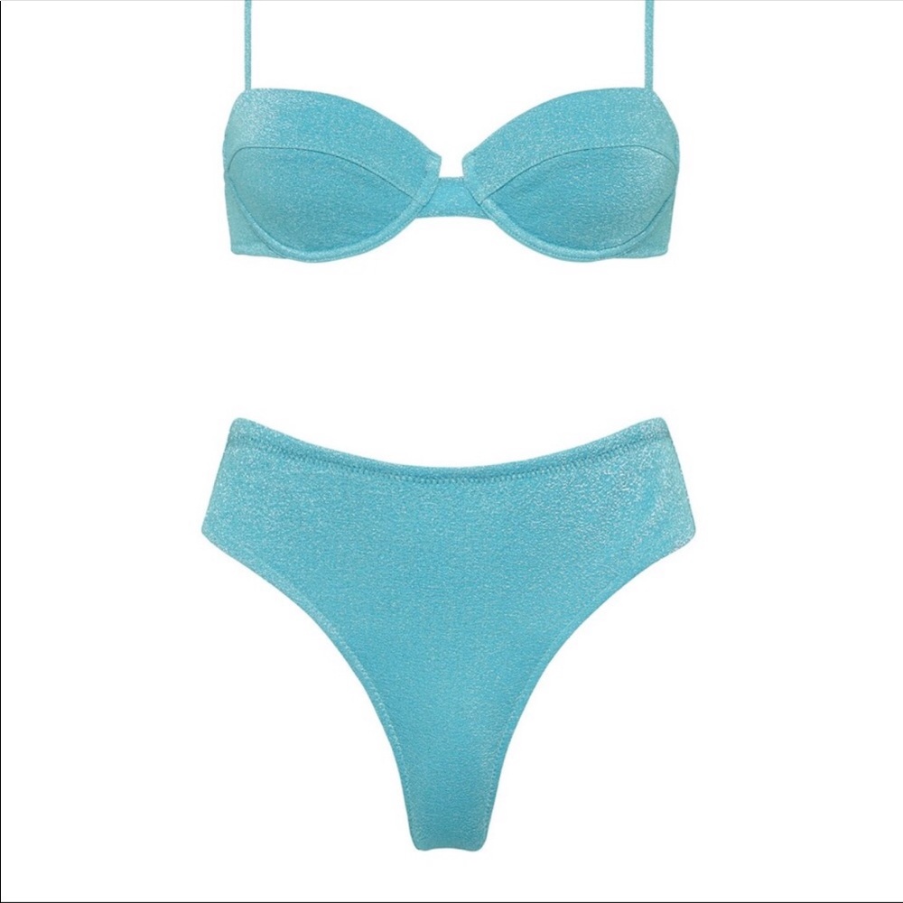 ISO BABY BLUE SPARKLE TRIANGL SIZE M